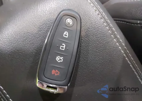 2016 Ford Escape Titanium из США, поврежденный, VIN 1FMCU0J95GUA36151